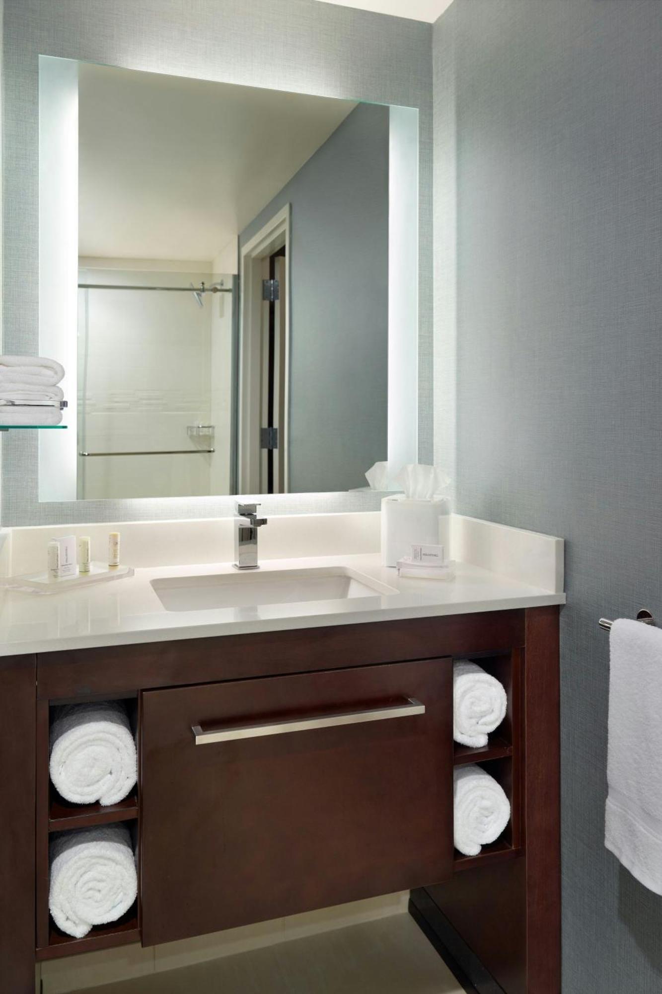 Residence Inn By Marriott Columbus Osu Bagian luar foto